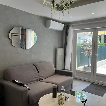 Lejlighed Port Frejus, 400m Des Plages Et Base Nature, Studi